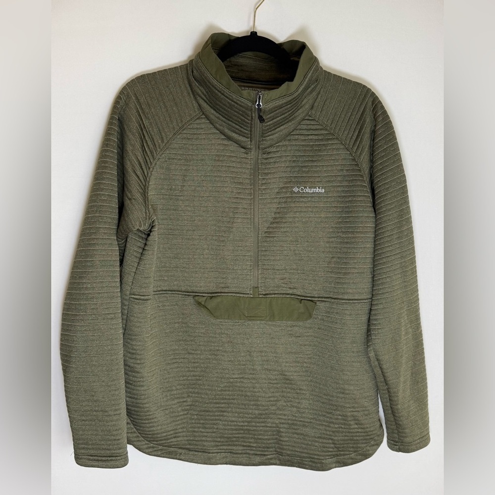 Columbia 1/2 zip • Men’s Large